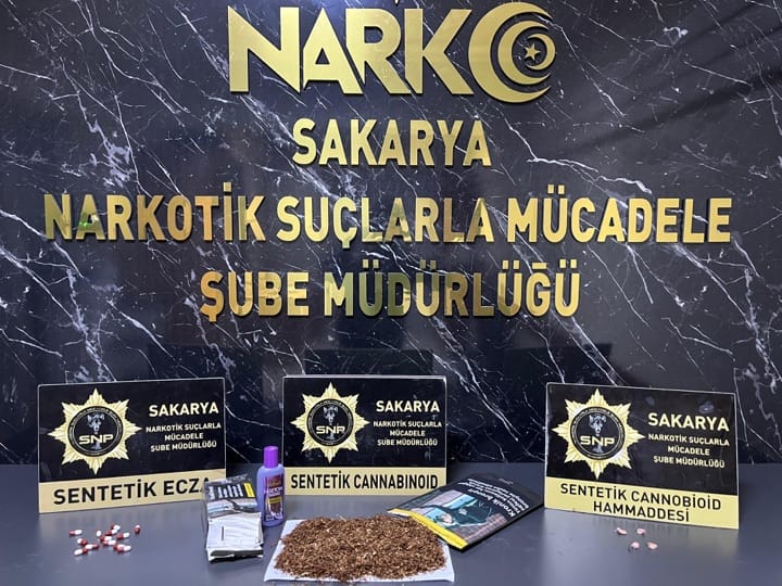 Akyazı ve Adapazarı'nda kaçakcılık operasyou 3 gözaltı