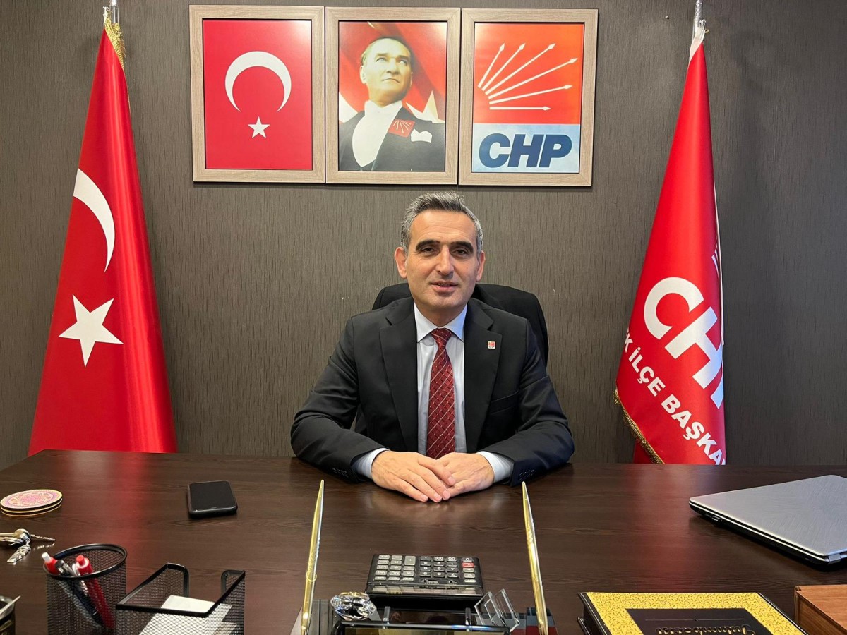 Bayraktar Babalar gününü kutladı